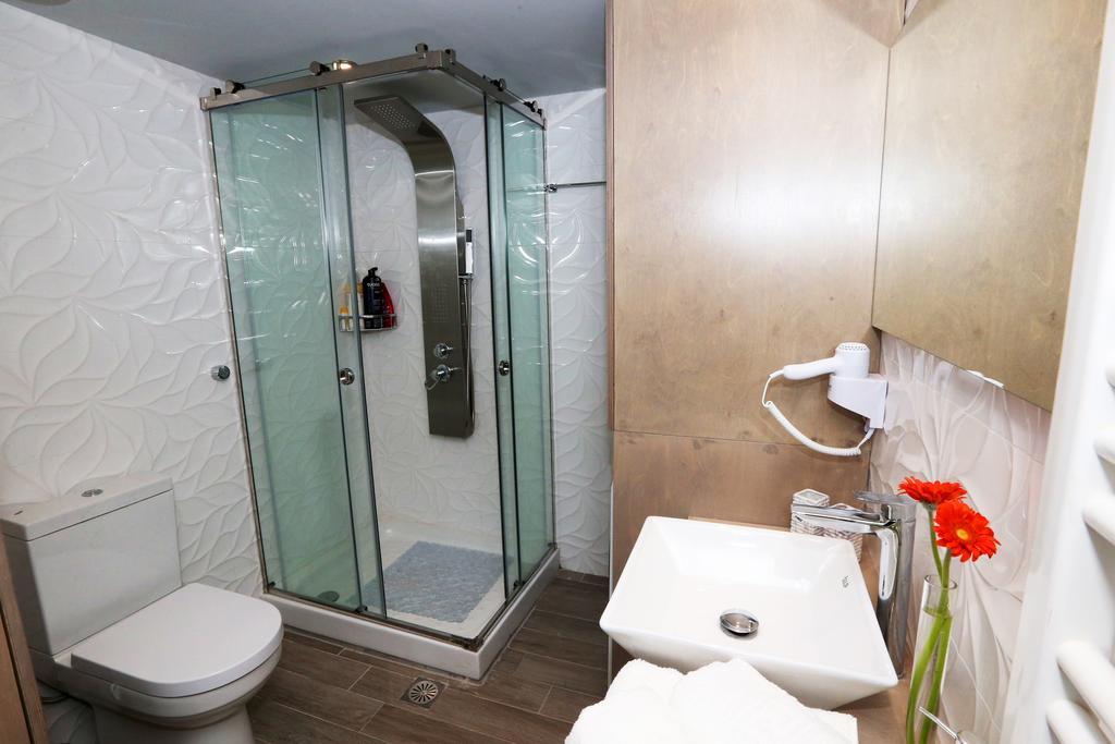 Ninos Luxury Apartment Corfu  Екстер'єр фото